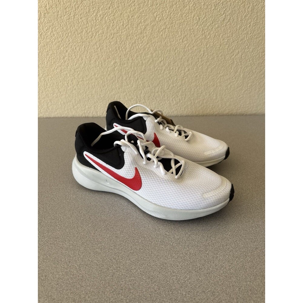 Nike Revolution 7 White Black Fire Red Men’s Size 10 FB2207-102 New